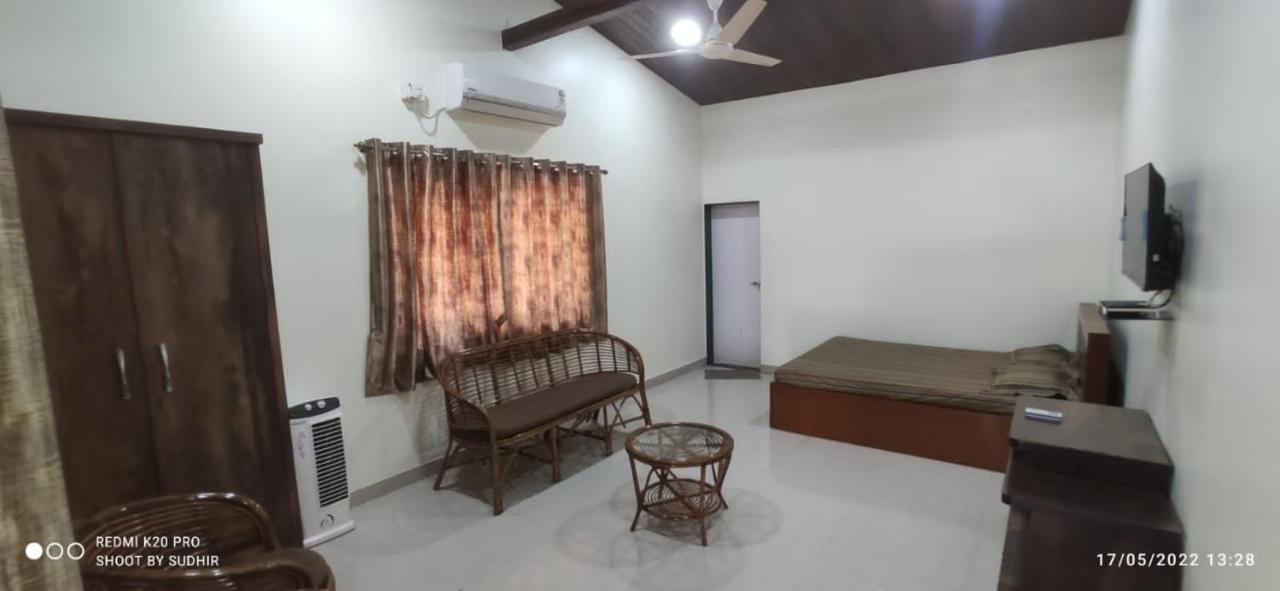 Vasant Lata Farm House Villa Barashiv Ngoại thất bức ảnh